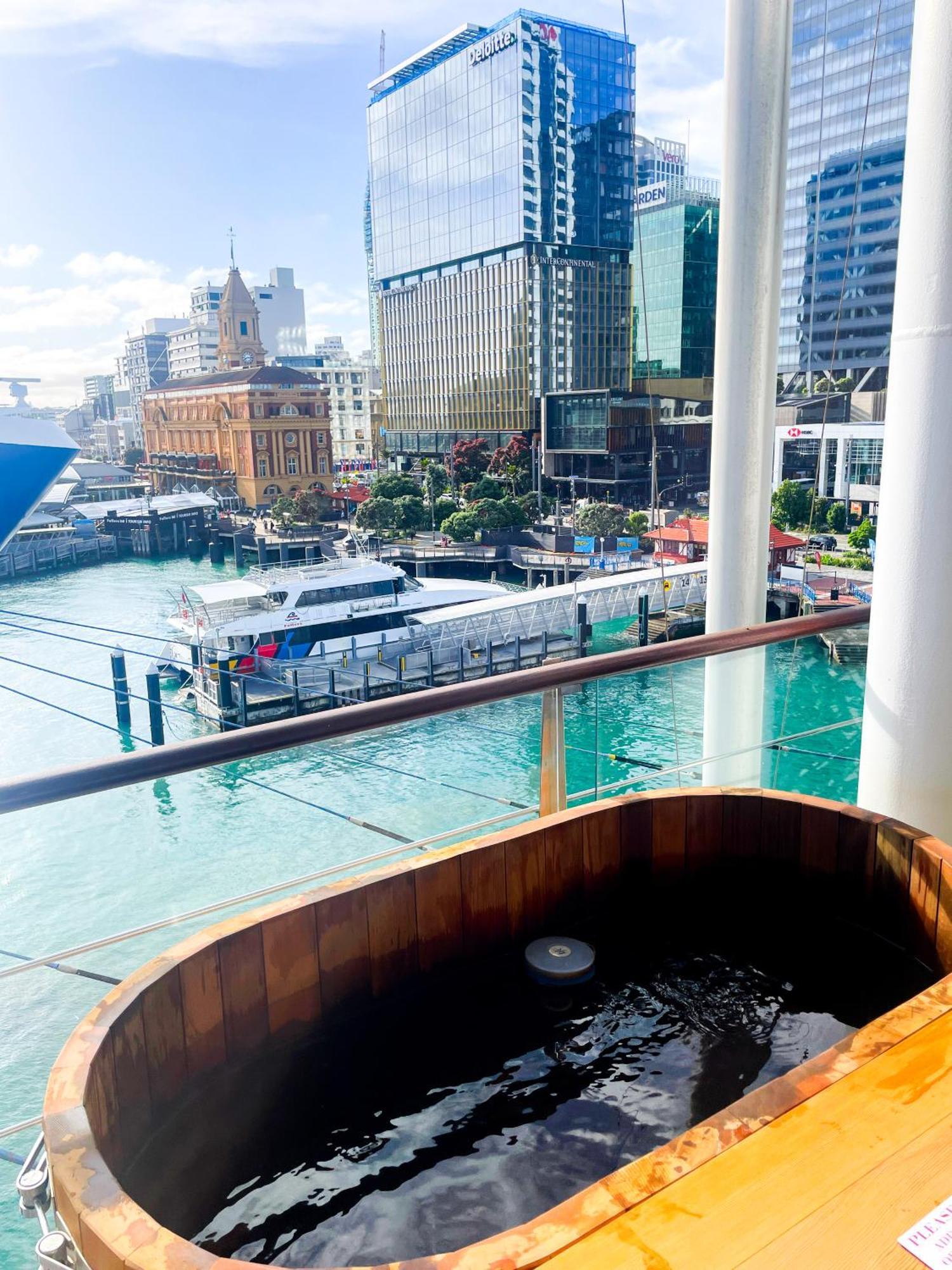 Luxury Apartment - Parking - Hot Tub - Stunning Views Auckland Esterno foto
