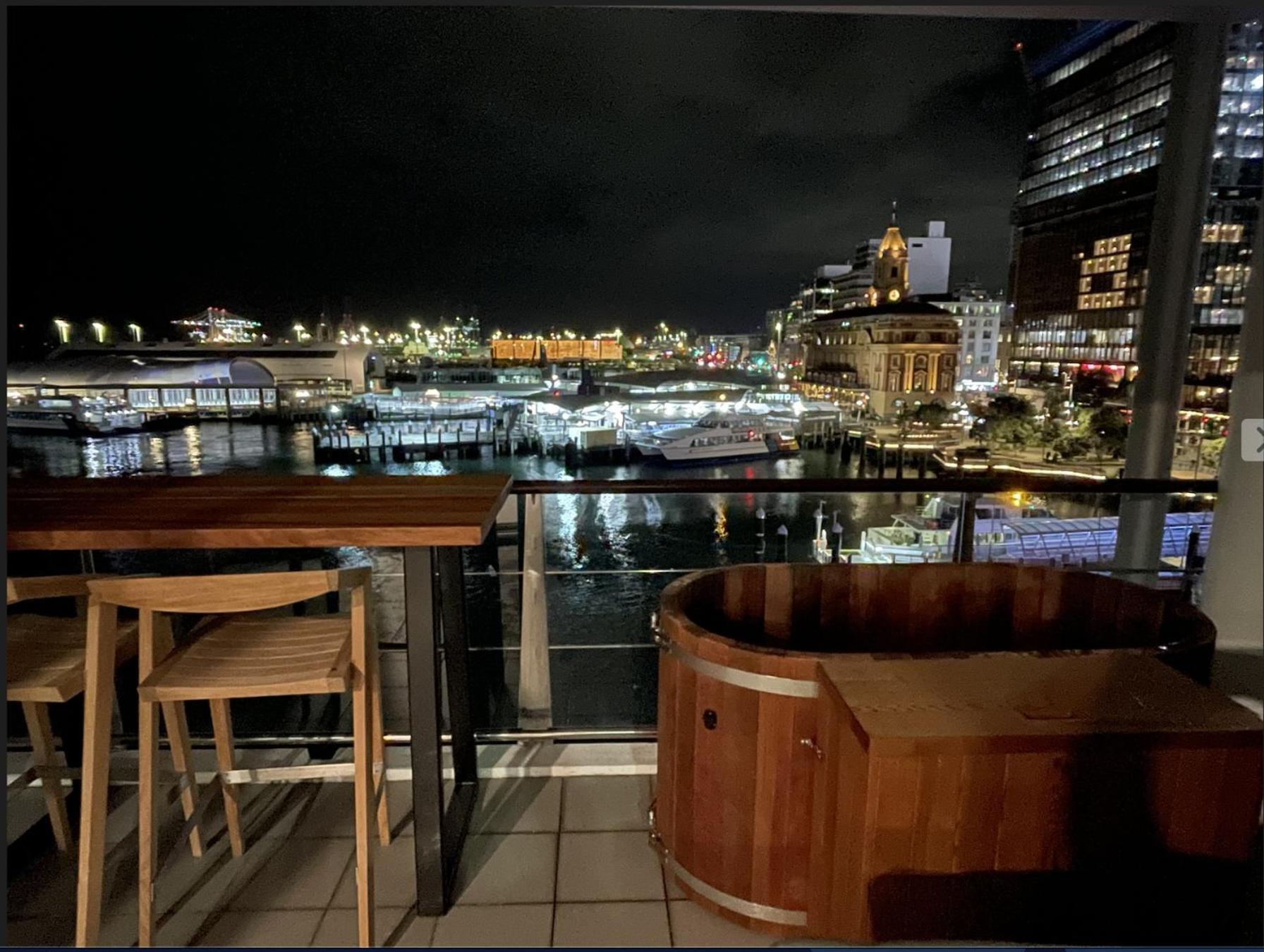 Luxury Apartment - Parking - Hot Tub - Stunning Views Auckland Esterno foto